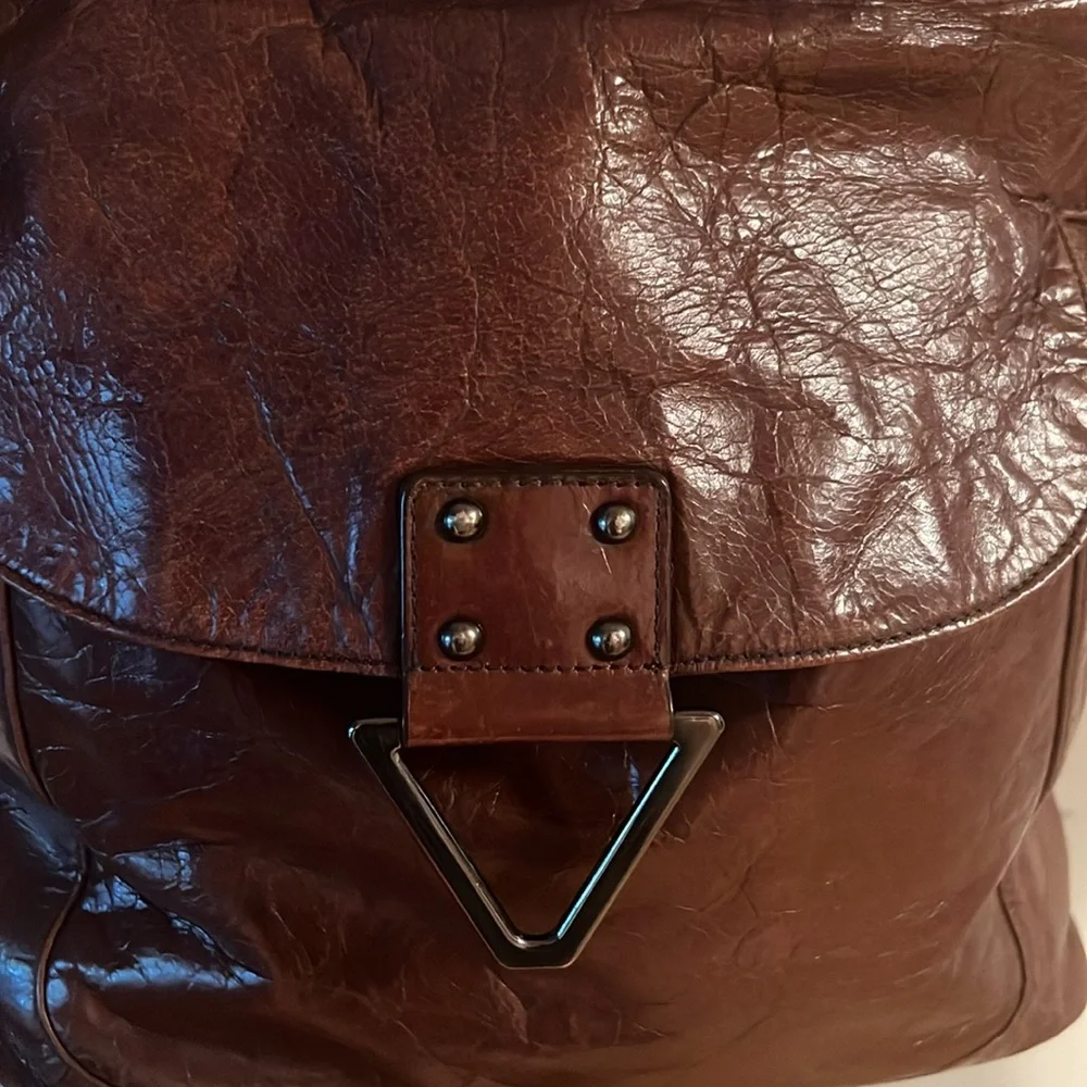 Victor vintage shoulder bag, leather soft rich brown